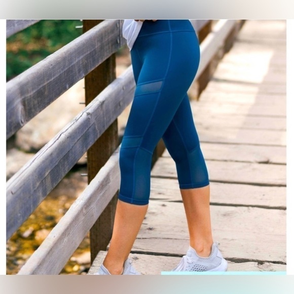 ZYIA  Corsair Brilliant Mesh Hi Rise Crop Leggings - Picture 1 of 5